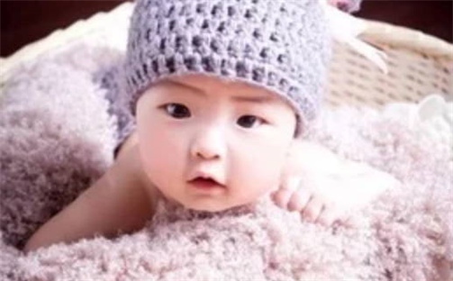 八字喜火土取名,取名黄道吉日,取名女孩名字,测名起名,取名免费起名